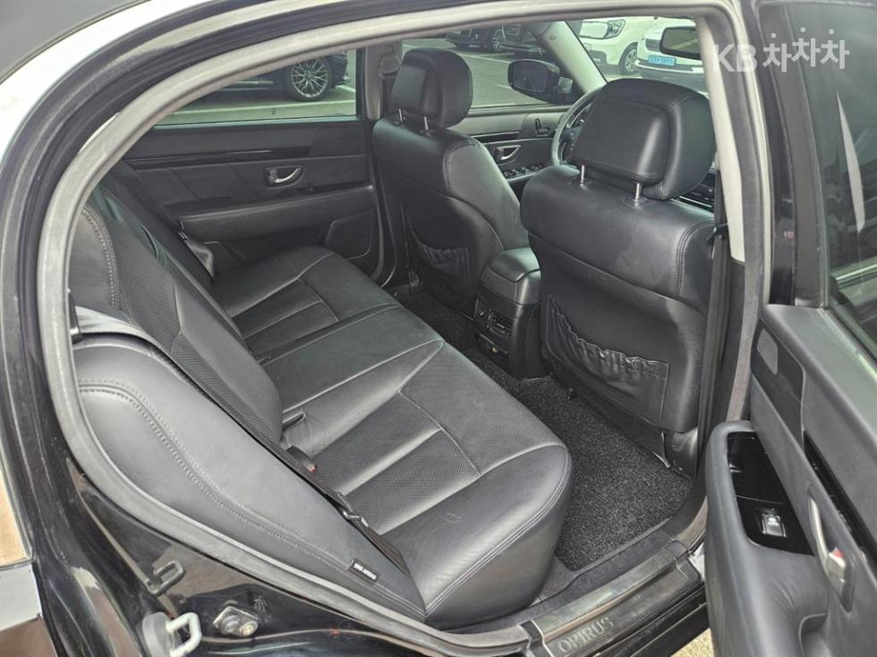 2010 - kia opirus