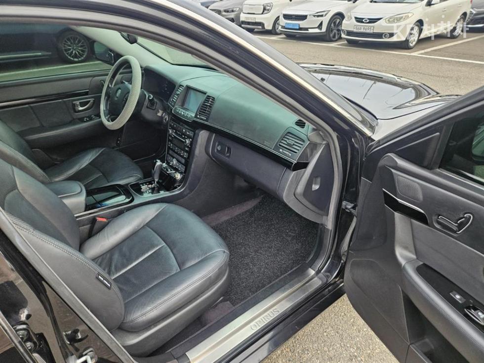 2010 - kia opirus