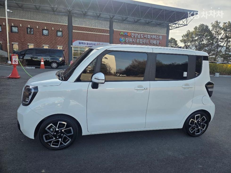 2024 - kia kia