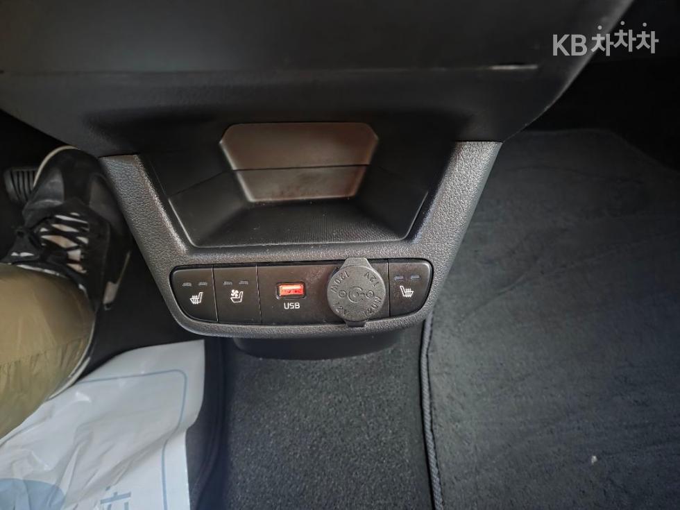 2024 - kia kia