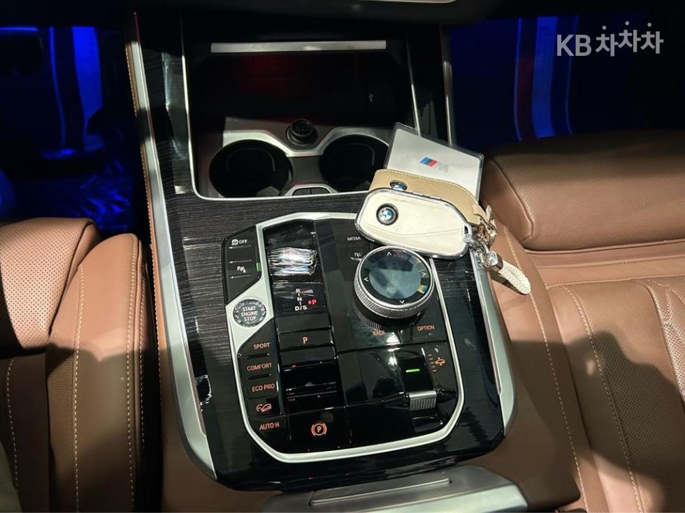 BMW X5 — miniaturë 9