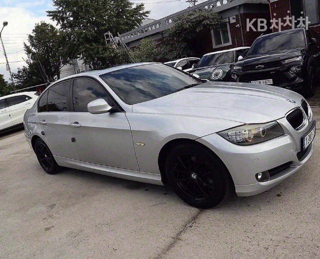 BMW 3 Series New 320i Sedan E90 2005-2011