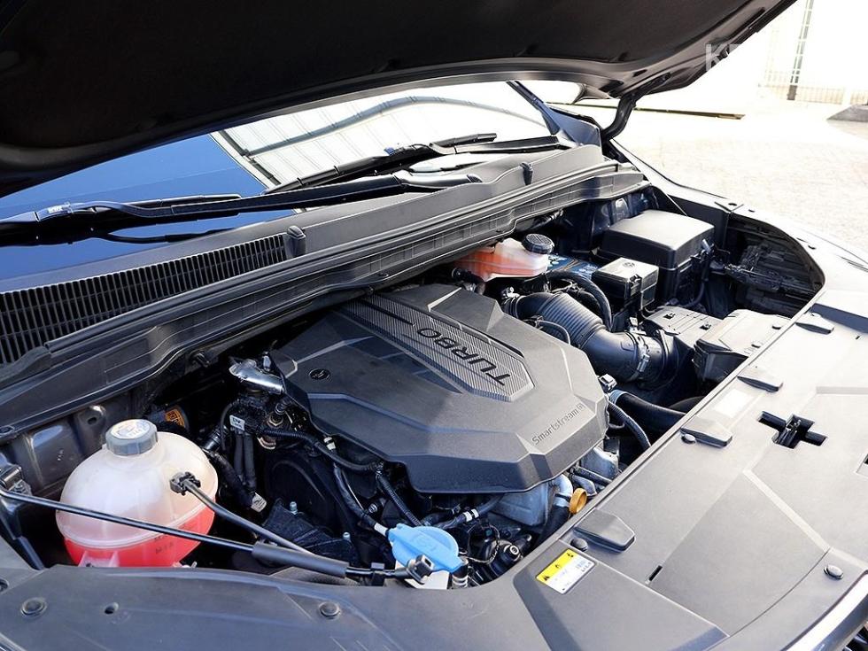 2023 - kia carnival