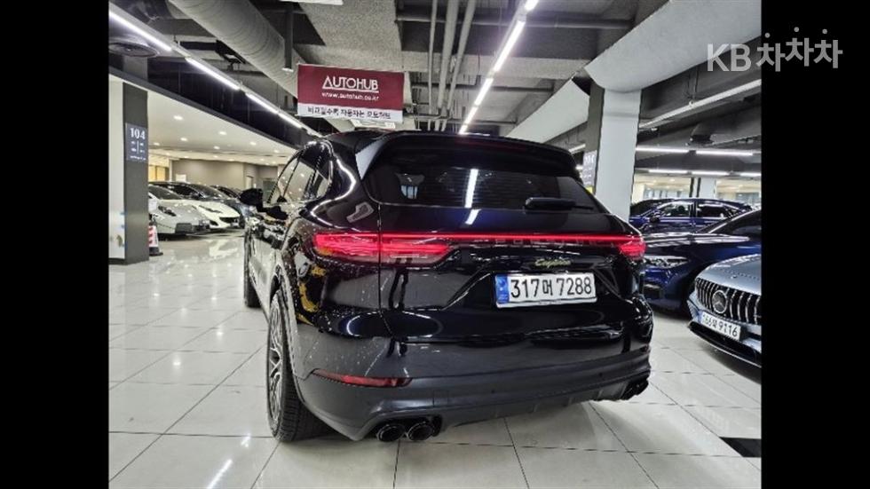 Porsche Cayenne — miniaturë 3