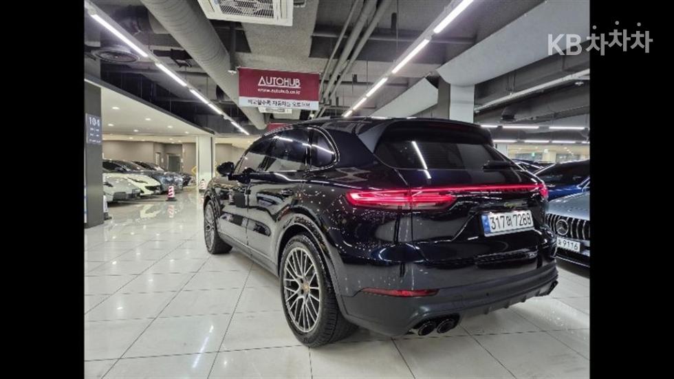 Porsche Cayenne — miniaturë 4