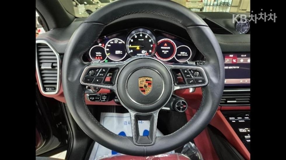 Porsche Cayenne — miniaturë 9