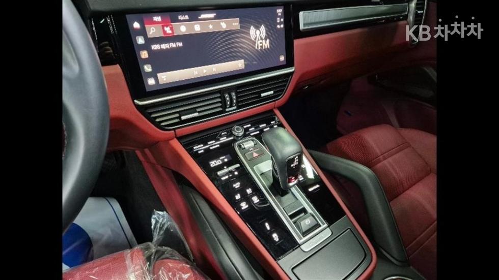 Porsche Cayenne — miniaturë 10