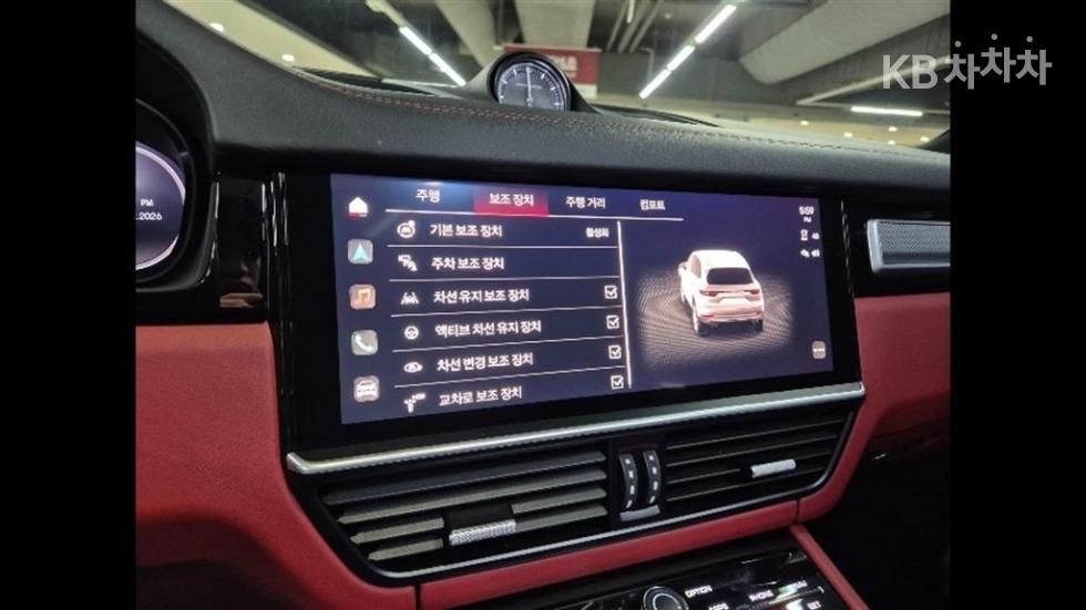 Porsche Cayenne — miniaturë 12