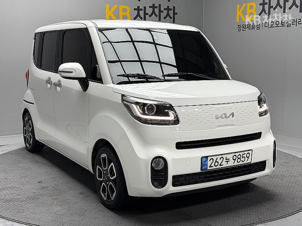 2022 - kia ray