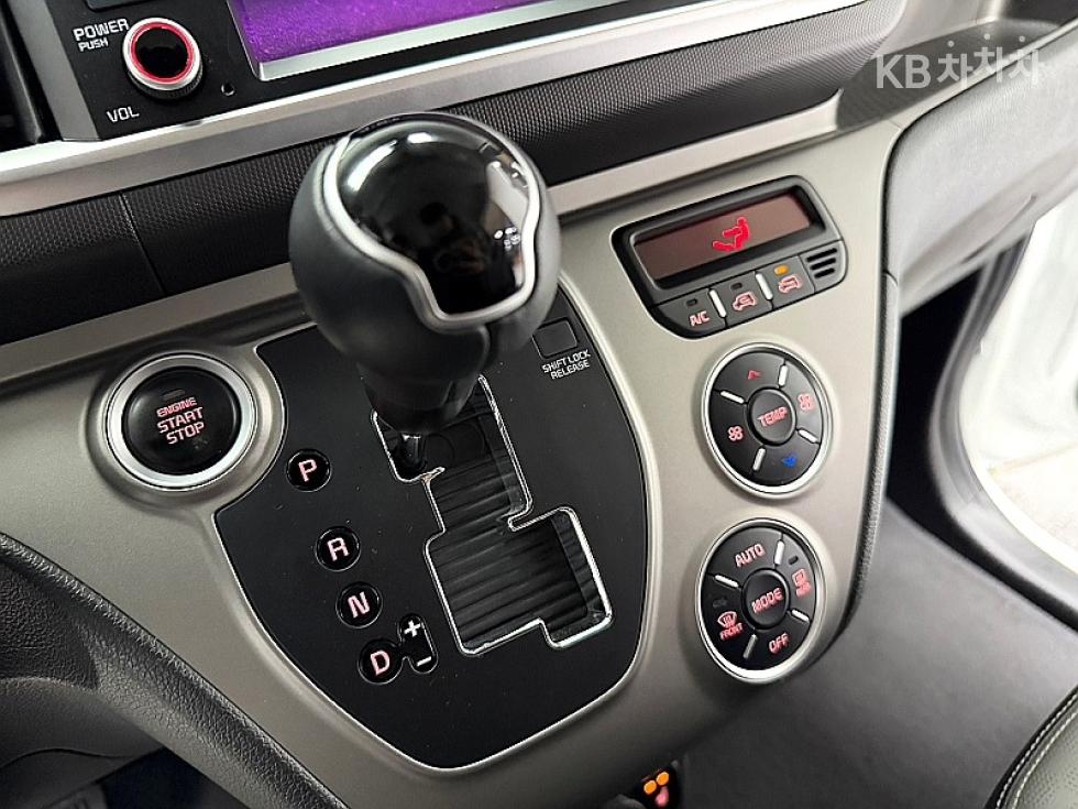 2022 - kia ray