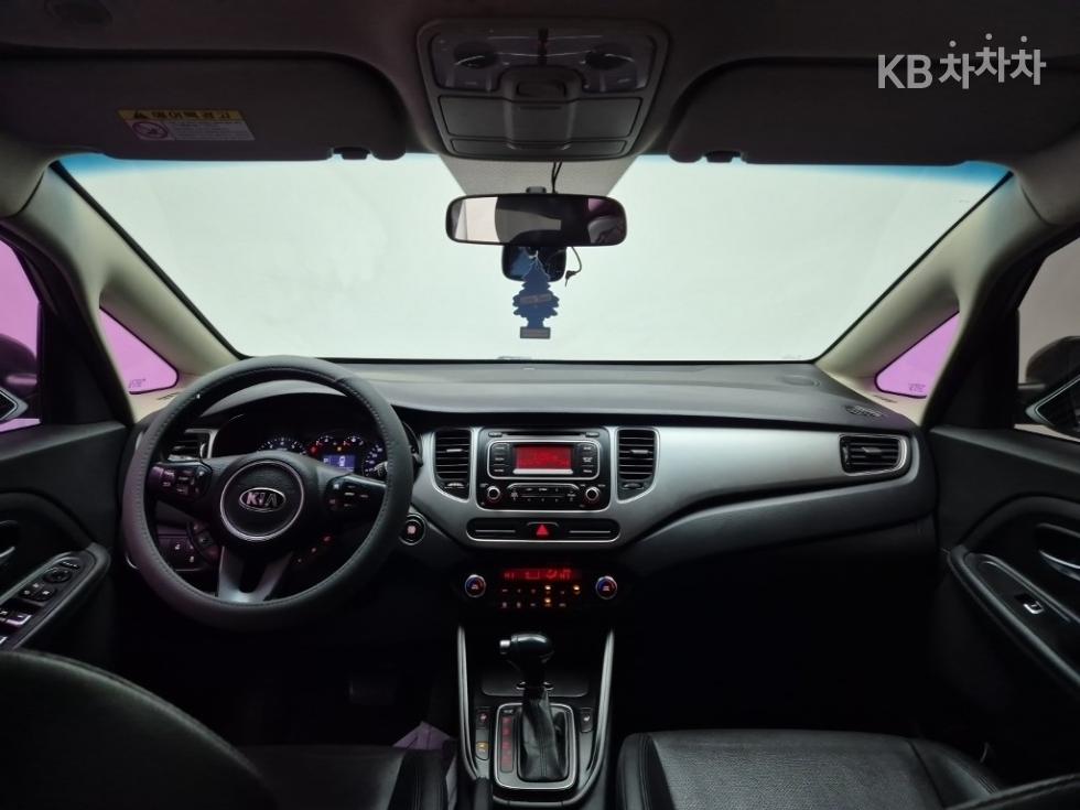 Kia Carens — miniaturë 7