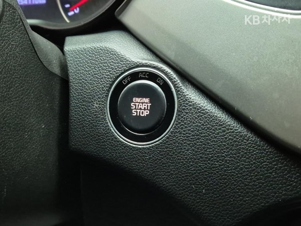 Kia Carens — miniaturë 18