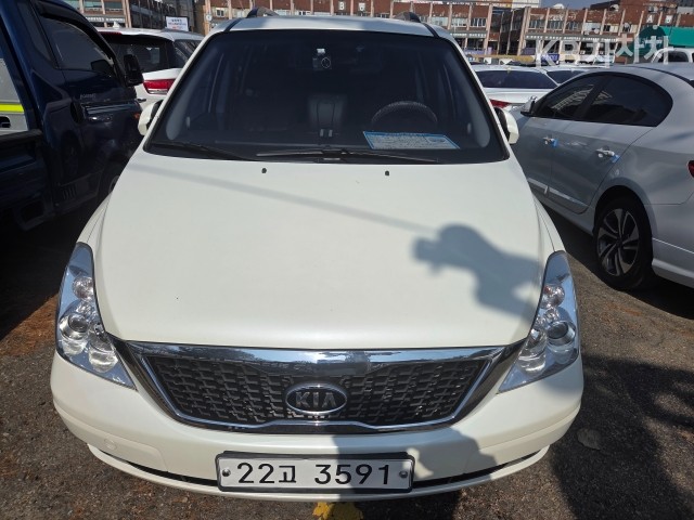 2011 kia carnival
