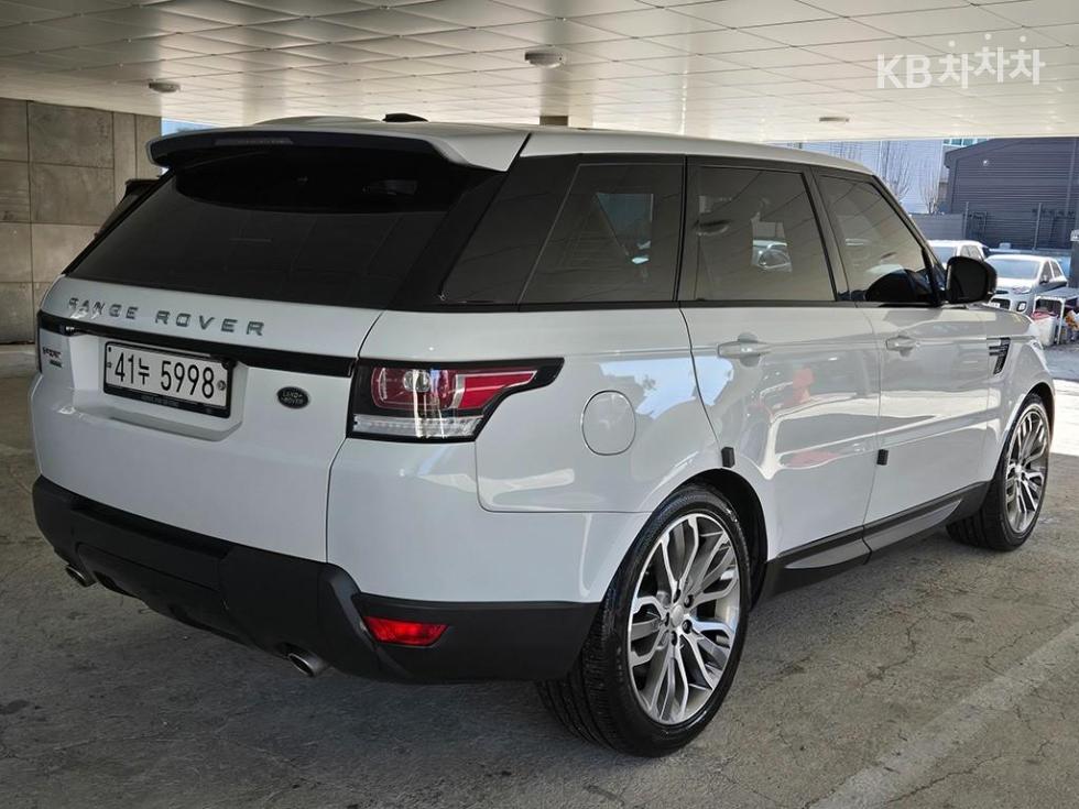 Land Rover Range Rover Sport — miniaturë 4