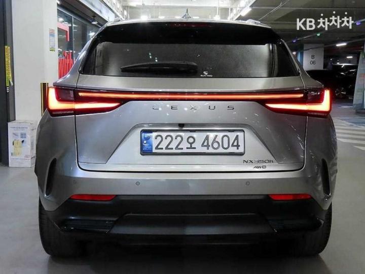 Lexus NX AZ20 350h Premium 6