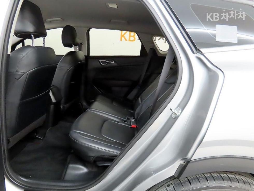 2022 - kia sportage