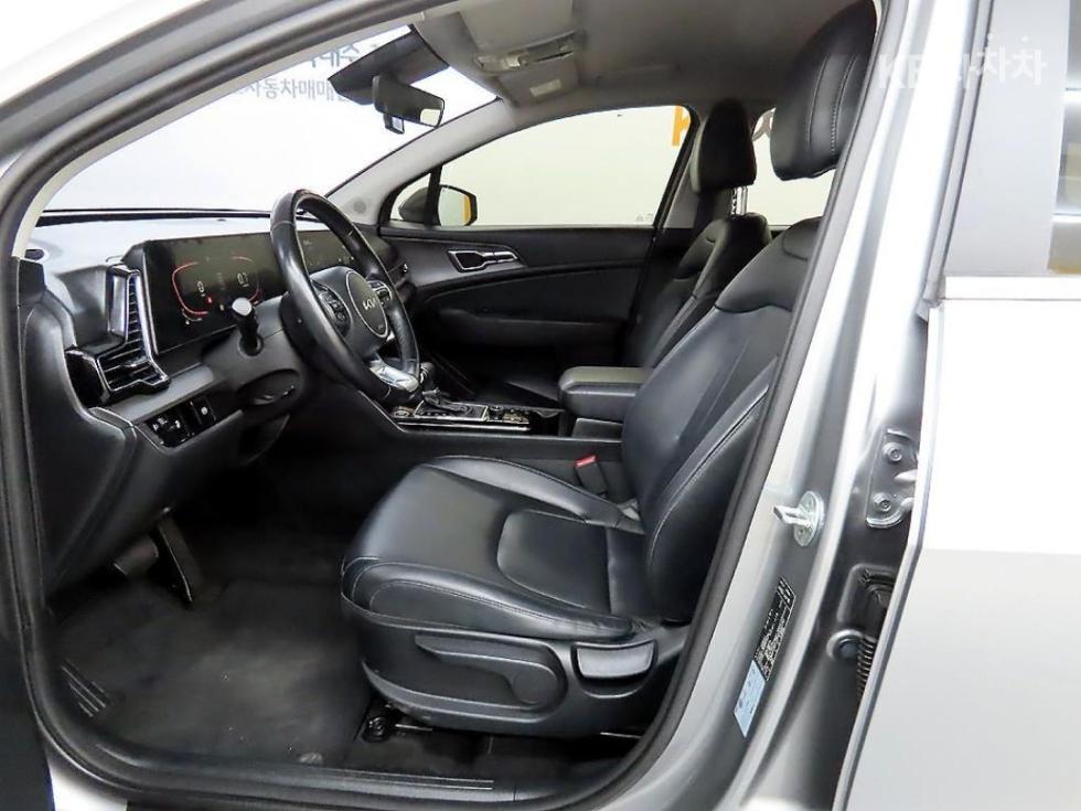2022 - kia sportage