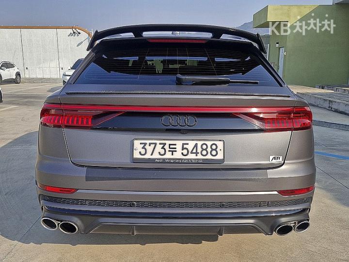 Audi SQ8 TDI 5