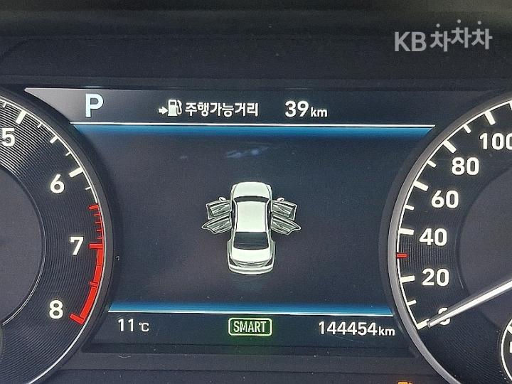 Genesis EQ900 3.3 T-GDI AWD Premium Luxury 9