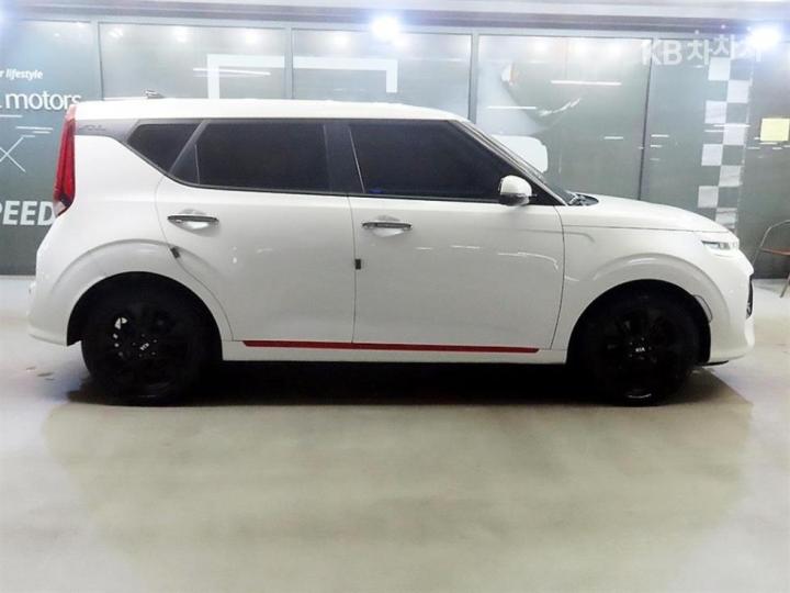 Kia Soul Booster 1.6 T-GDI Noblesse 4