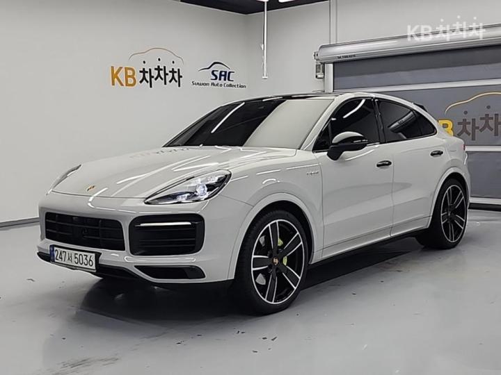Porsche Cayenne 3.0 E-Hybrid Coupe — foto 1