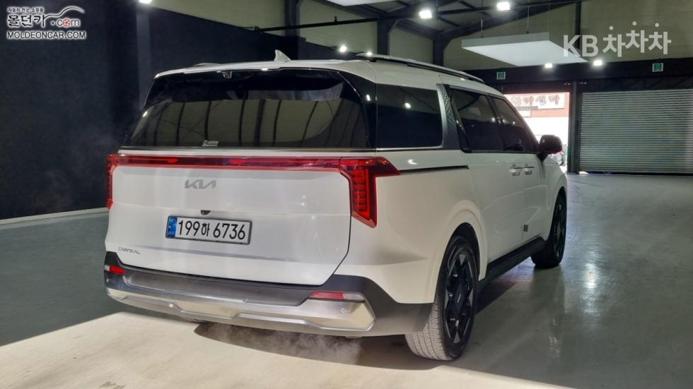 2025 - kia carnival