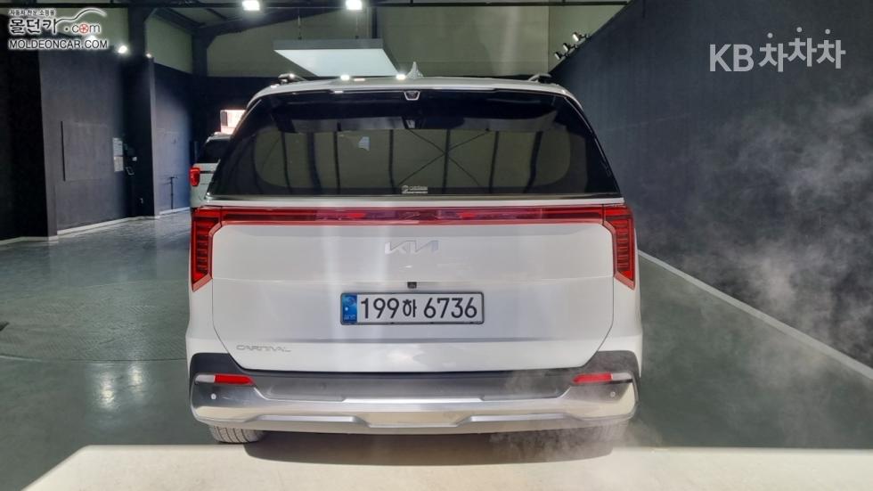 2025 - kia carnival