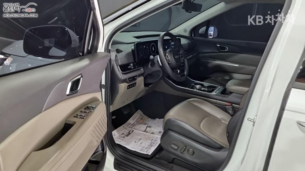 2025 - kia carnival