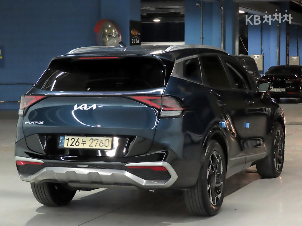 2022 - kia sportage