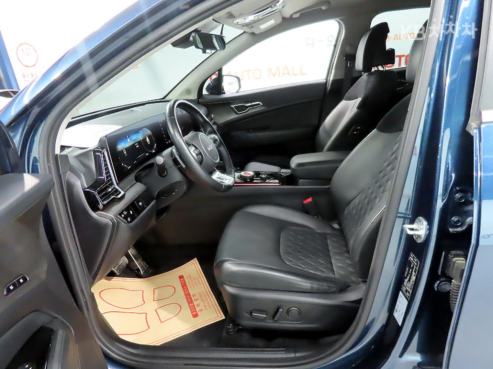 2022 - kia sportage