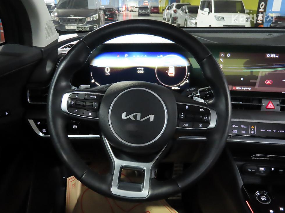 2022 - kia sportage