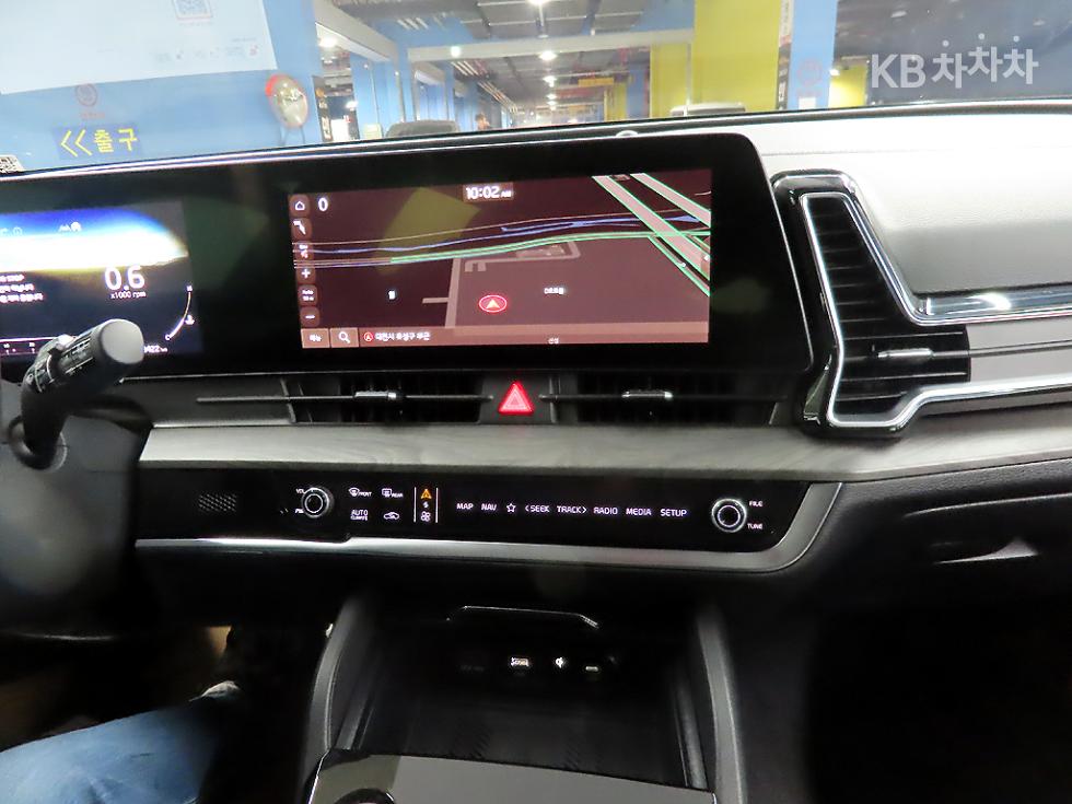 2022 - kia sportage