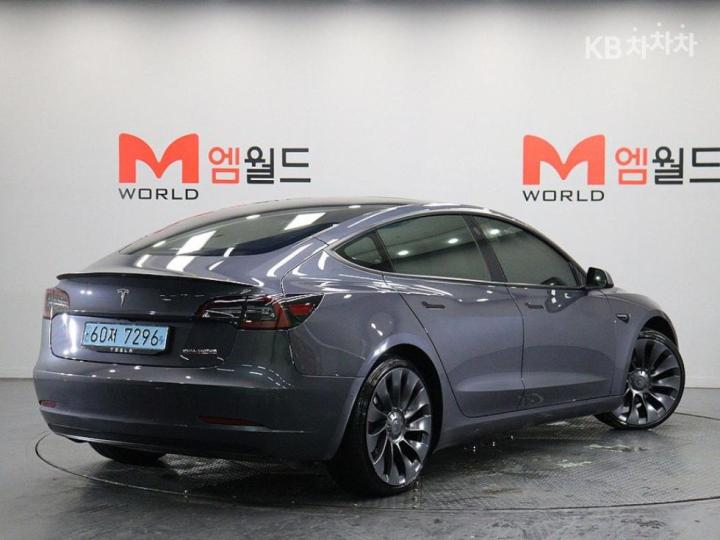 Tesla Model 3 Performance 4