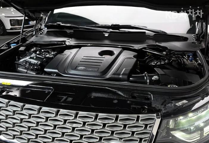 Land Rover Discovery 5 2.0 SD4 SE 7