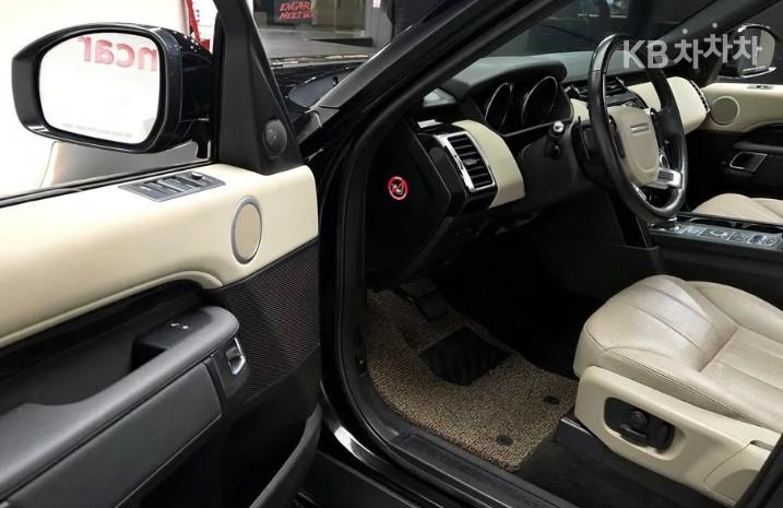 Land Rover Discovery 5 2.0 SD4 SE 8