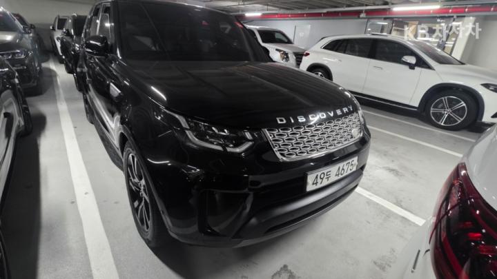 Land Rover Discovery 5 2.0 SD4 SE 2