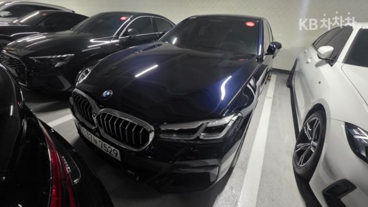 BMW 5 Series All New G30 520i M Sport — фото 2