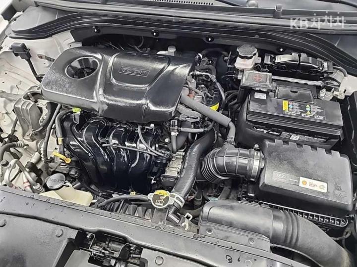 Hyundai Avante AD 1.6 GDi Smart — фото 5