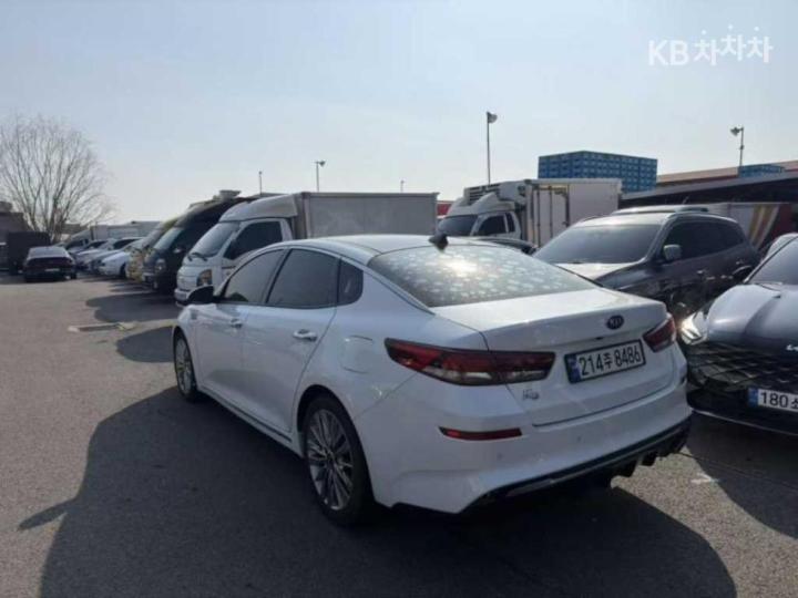 Kia K5 The New 2 Generation 2.0 Gasoline Noblesse — фото 3