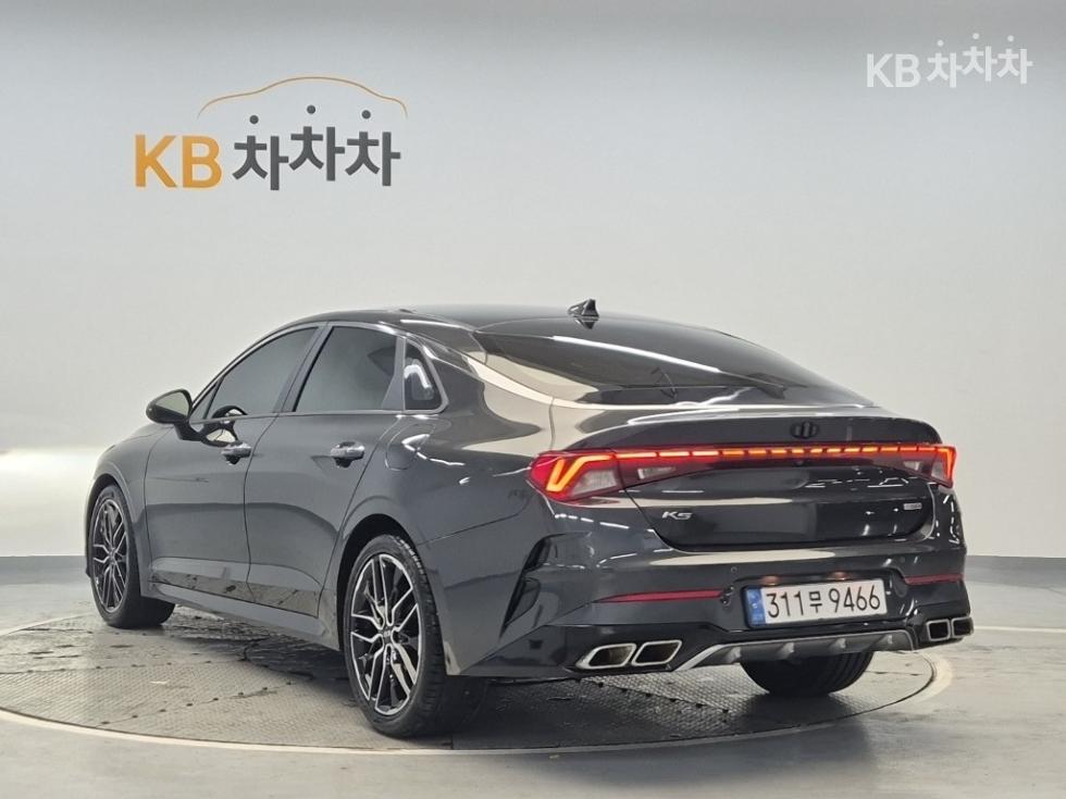 2021 - kia k5
