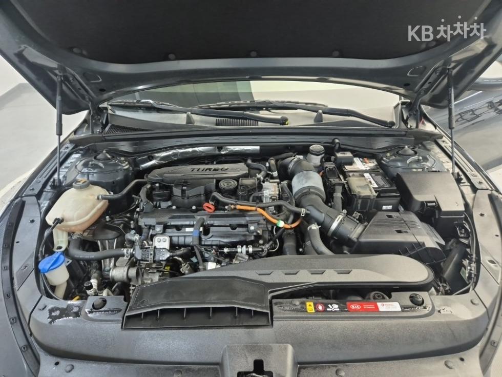 2021 - kia k5