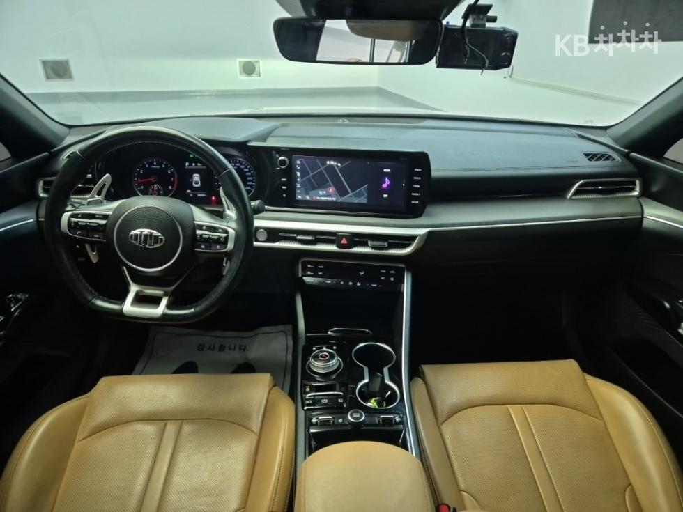 2021 - kia k5