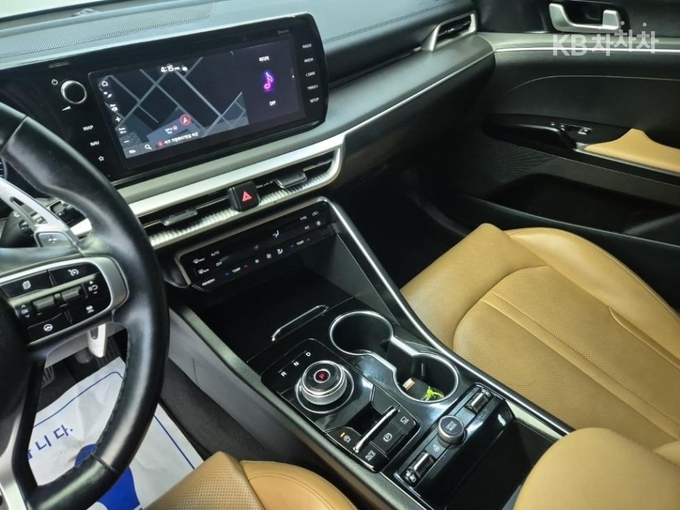 2021 - kia k5