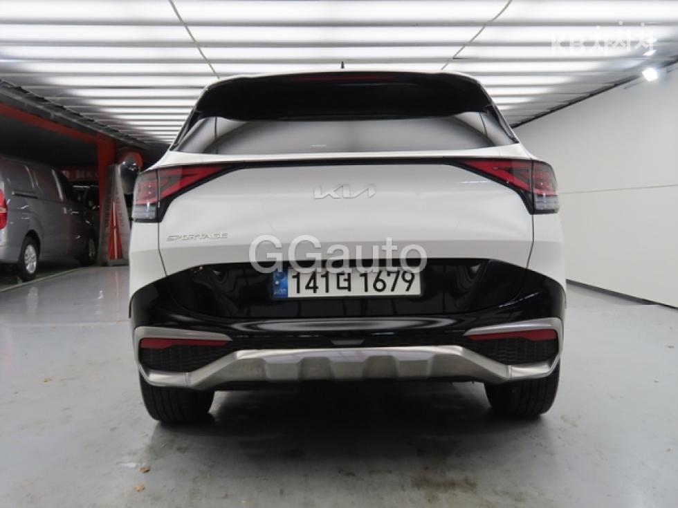 2022 - kia sportage