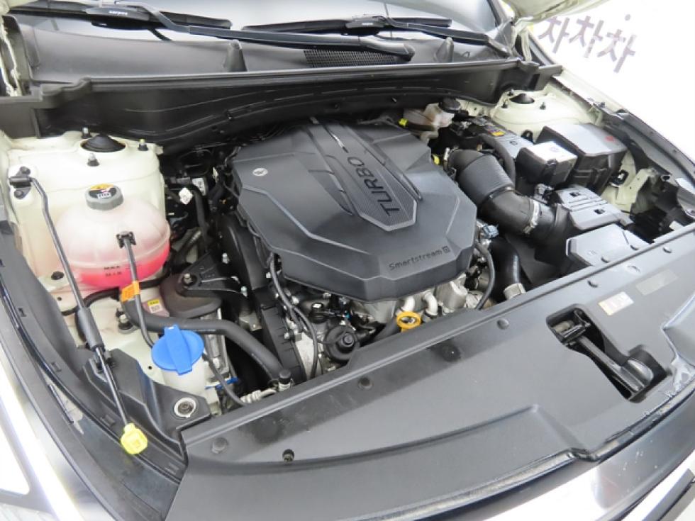 2022 - kia sportage