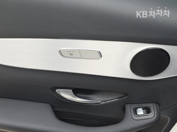 Mercedes-Benz GLC-Class X253 350e 4Matic Premium 9