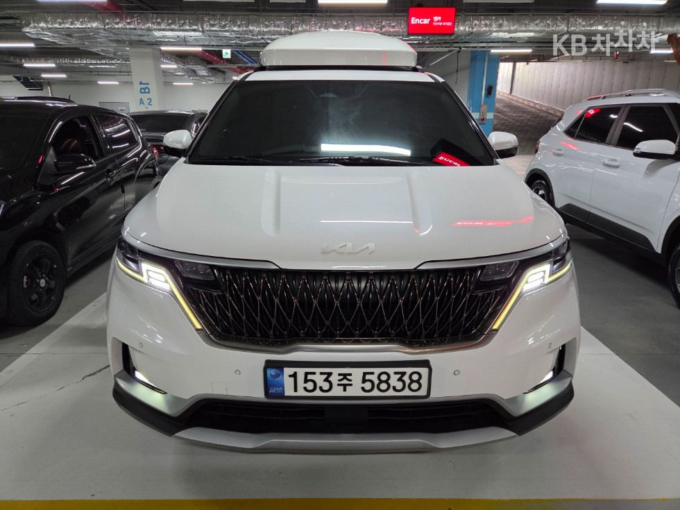 2022 - kia carnival