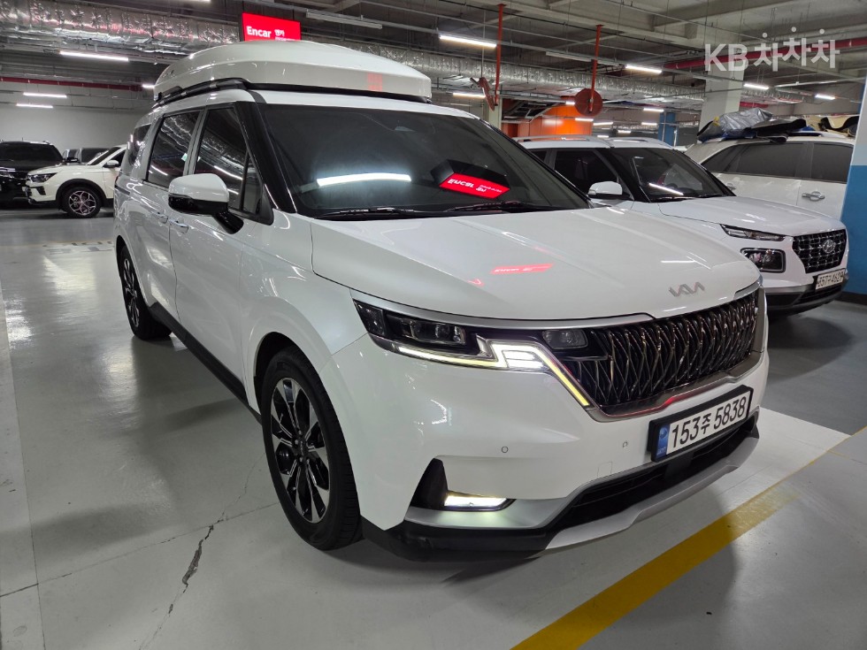 2022 - kia carnival