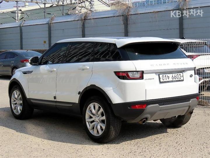 Land Rover Range Rover Evoque 5 Duo 2.0 TD4 SE 4