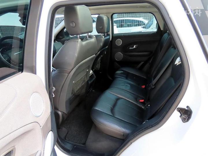 Land Rover Range Rover Evoque 5 Duo 2.0 TD4 SE 7